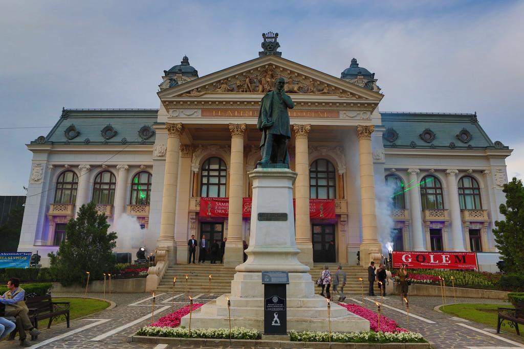 Hotel Ceramica Iasi Exterior foto