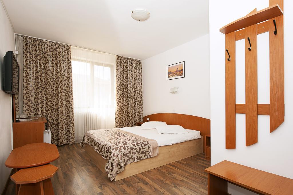 Hotel Ceramica Iasi Exterior foto