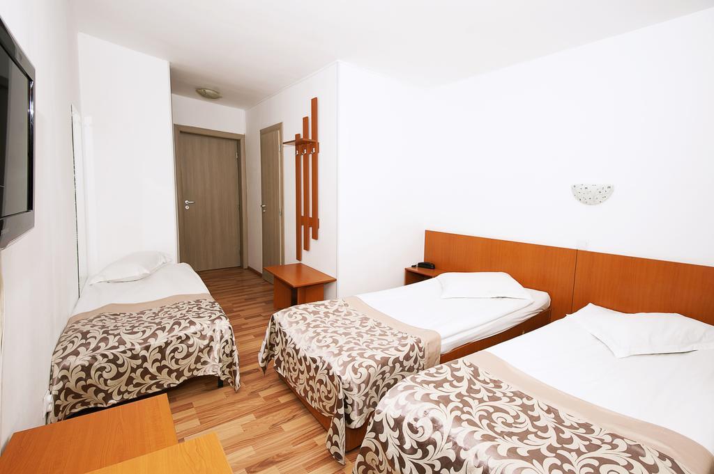 Hotel Ceramica Iasi Exterior foto