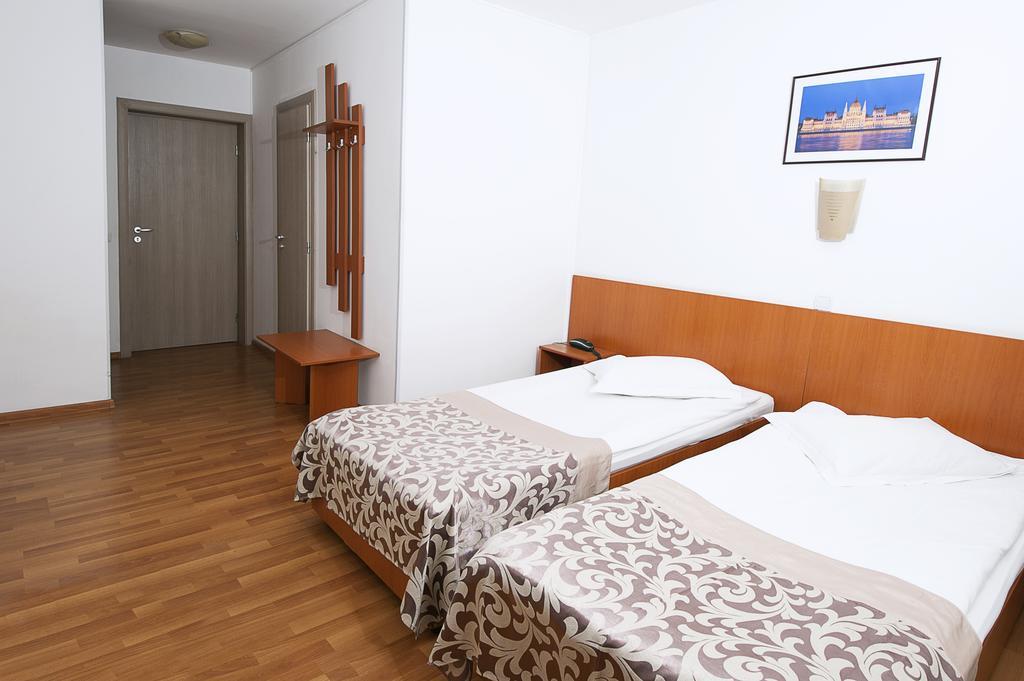 Hotel Ceramica Iasi Exterior foto
