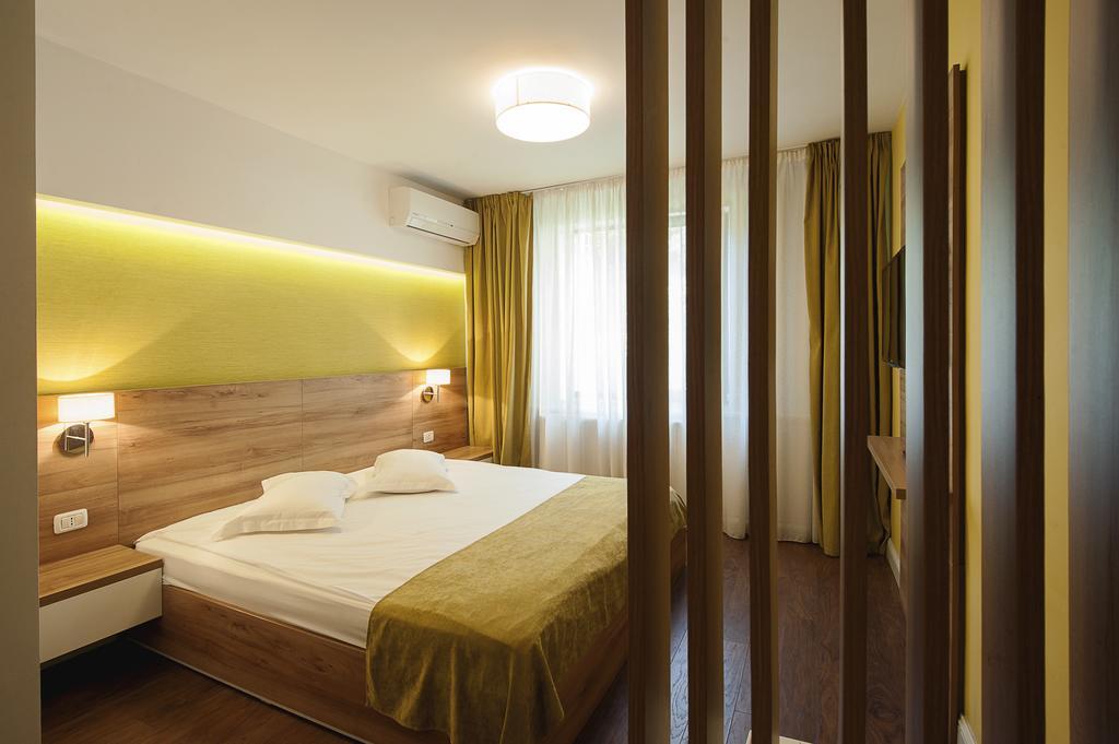 Hotel Ceramica Iasi Exterior foto