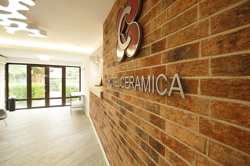 Hotel Ceramica Iasi Exterior foto