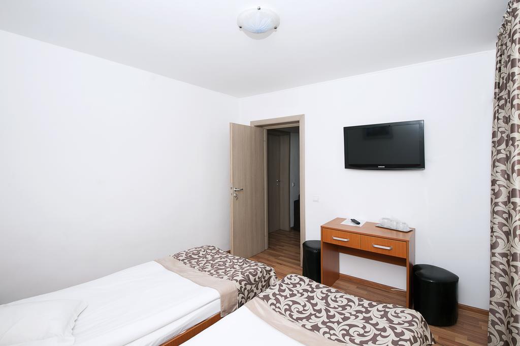 Hotel Ceramica Iasi Exterior foto