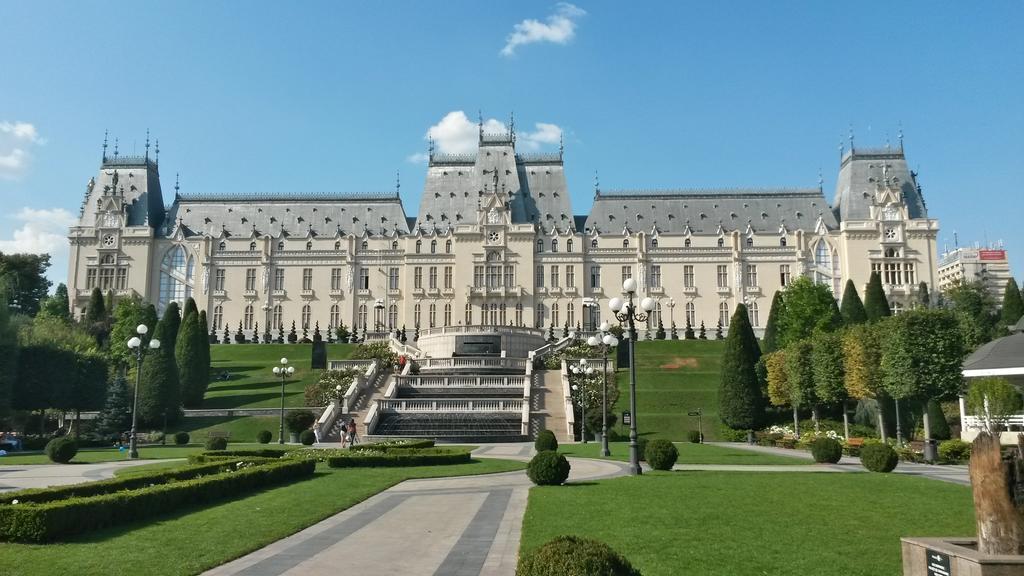 Hotel Ceramica Iasi Exterior foto