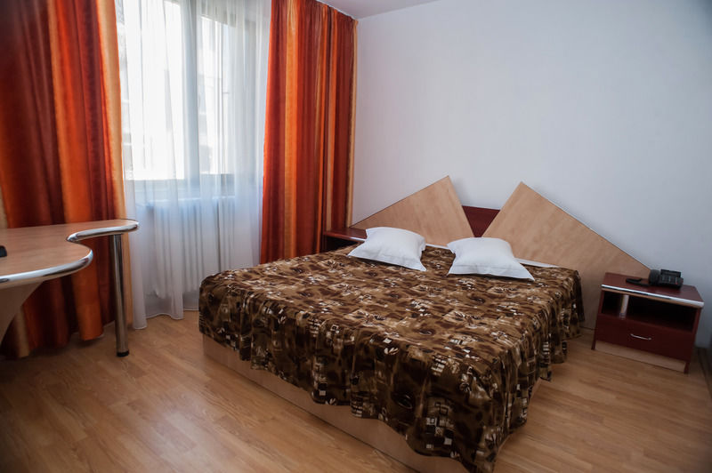 Hotel Ceramica Iasi Exterior foto