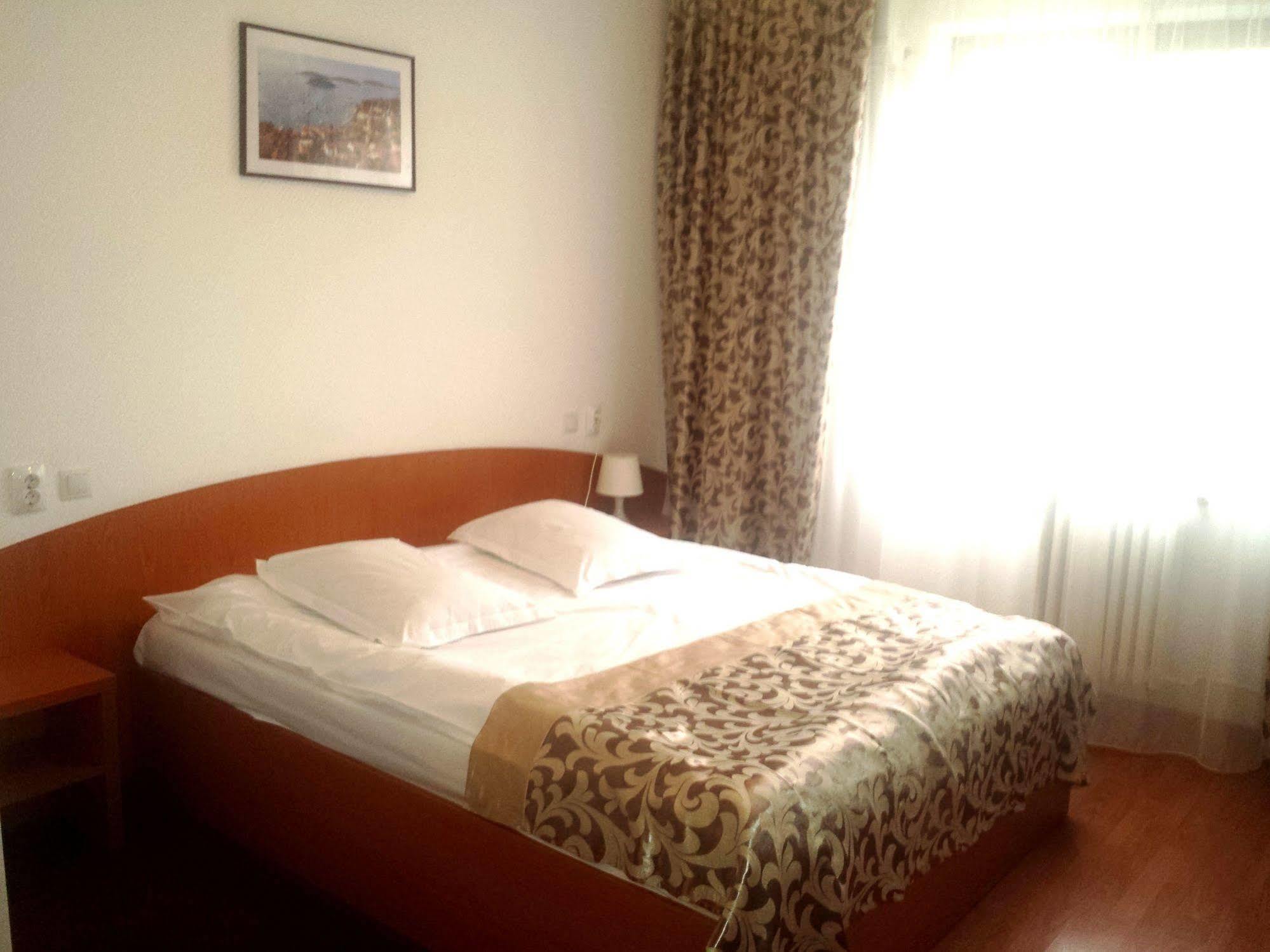 Hotel Ceramica Iasi Exterior foto
