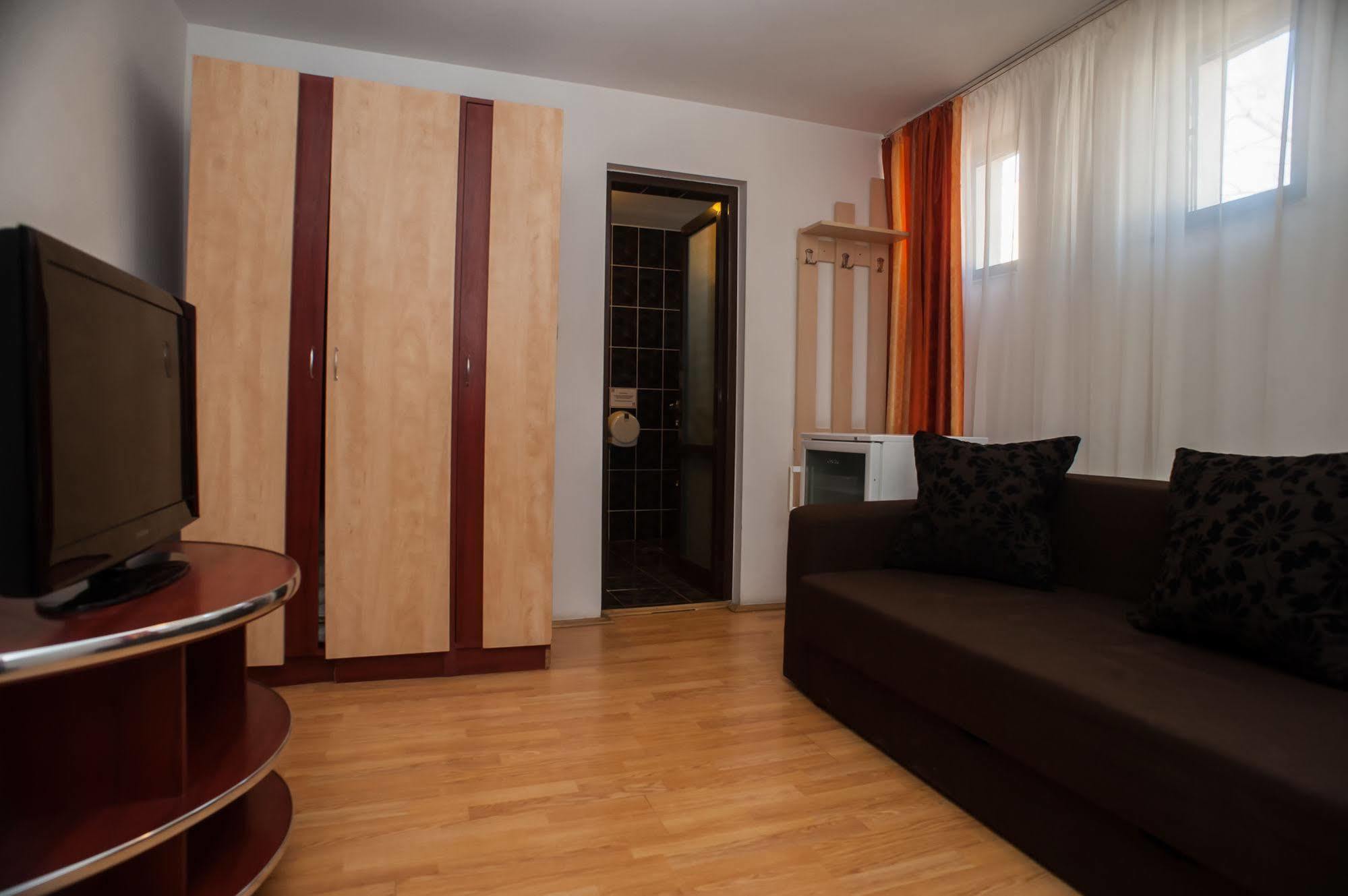 Hotel Ceramica Iasi Exterior foto