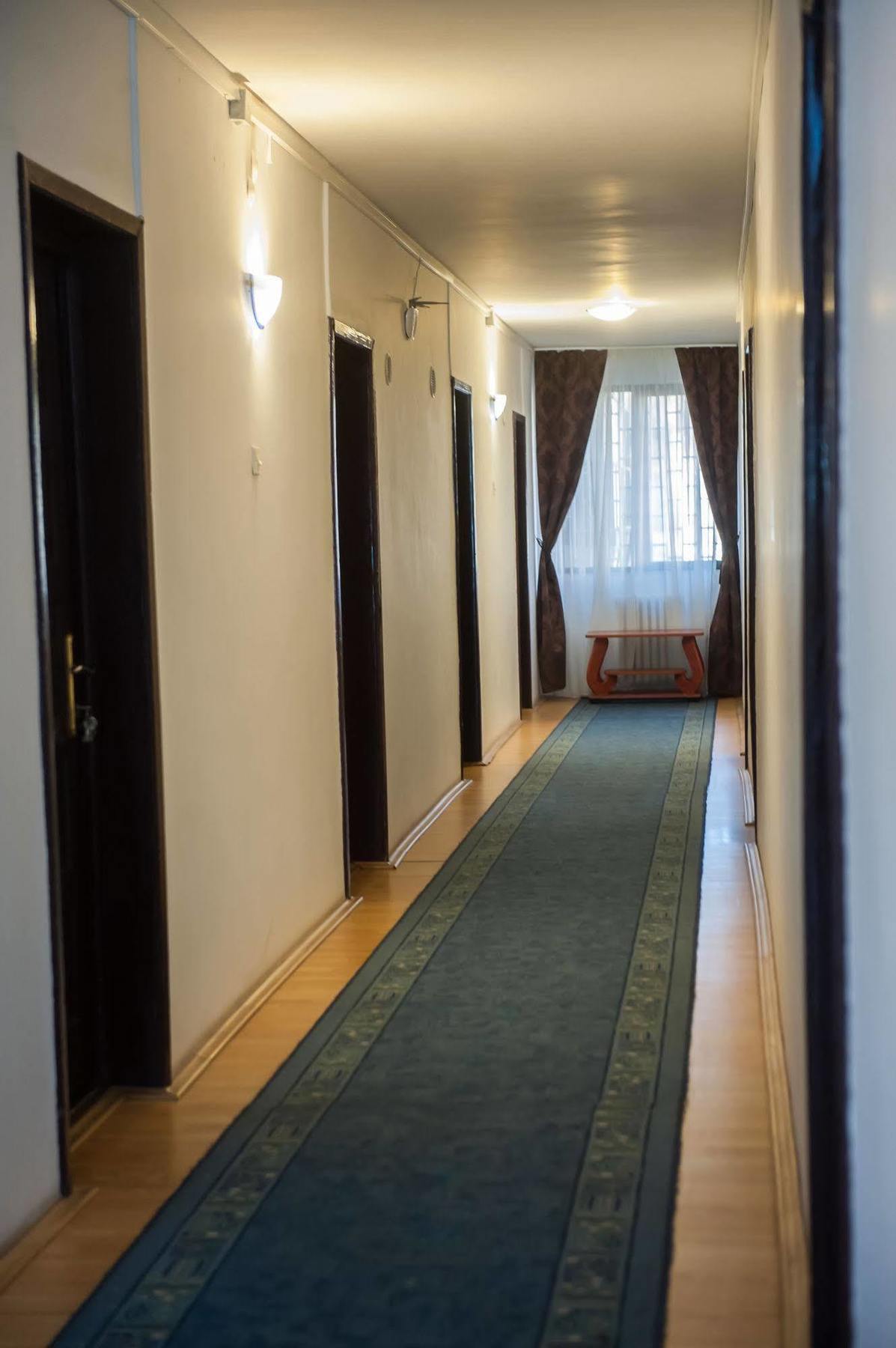 Hotel Ceramica Iasi Exterior foto